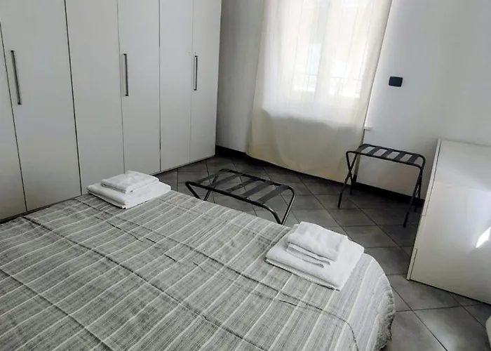 Casa Camillo アパート ノヴァーラ